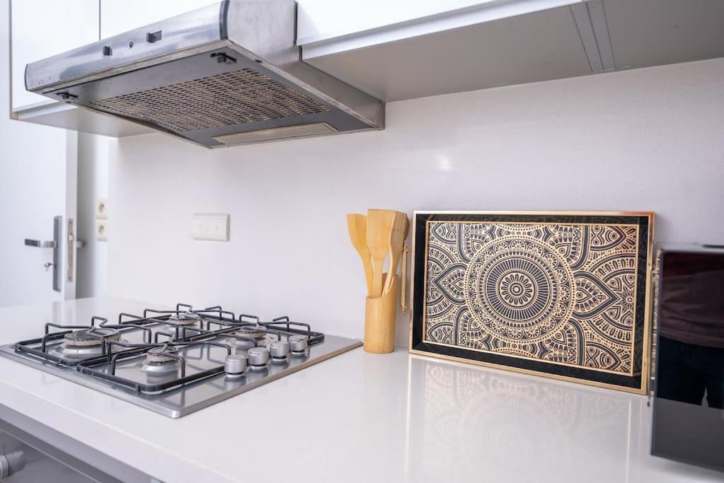 Tradition Meets Modern: 2Br Flat In Rabat Hassan Exteriör bild