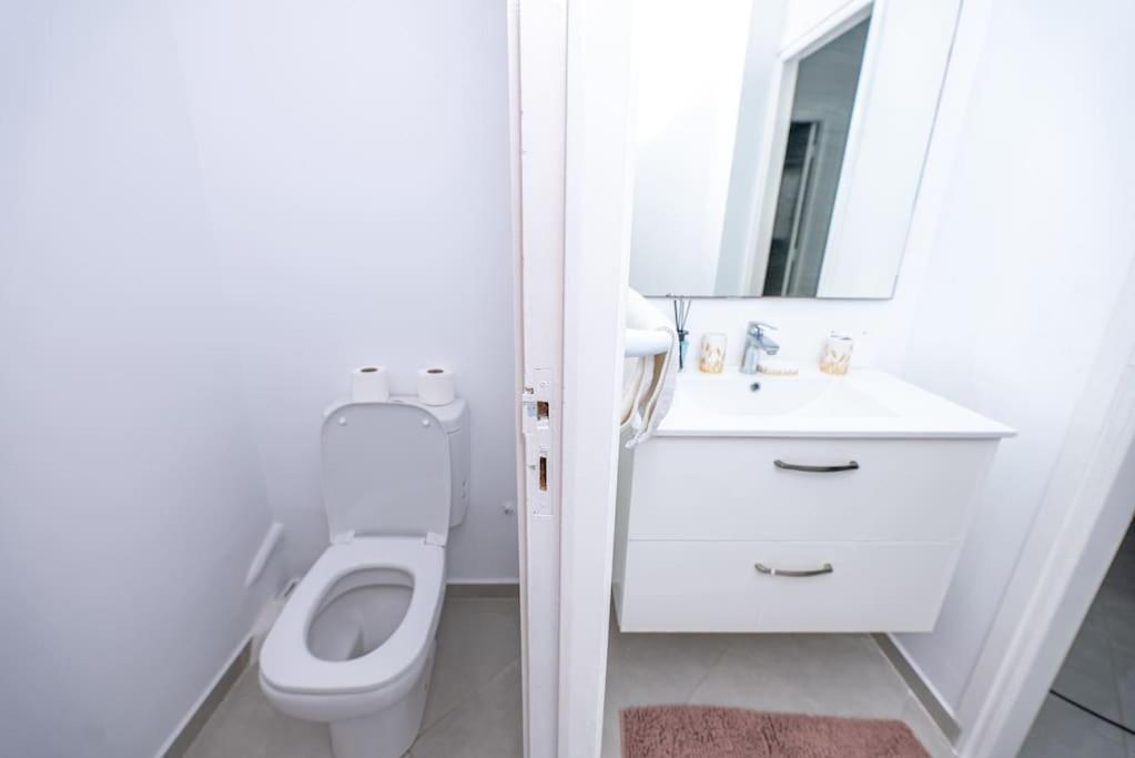 Tradition Meets Modern: 2Br Flat In Rabat Hassan Exteriör bild